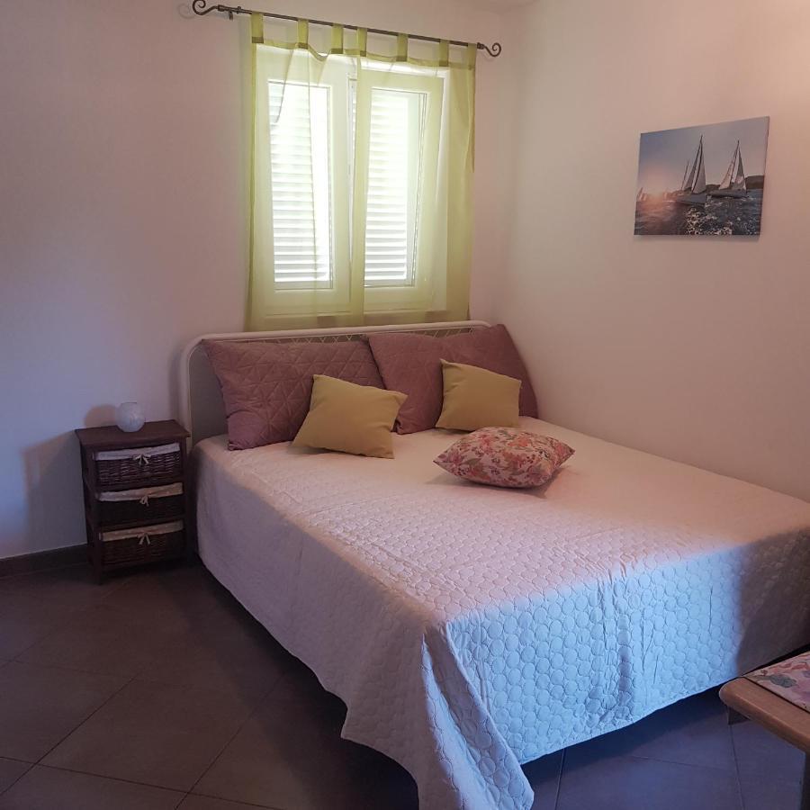 Apartmani Afrodita Sutivan Esterno foto