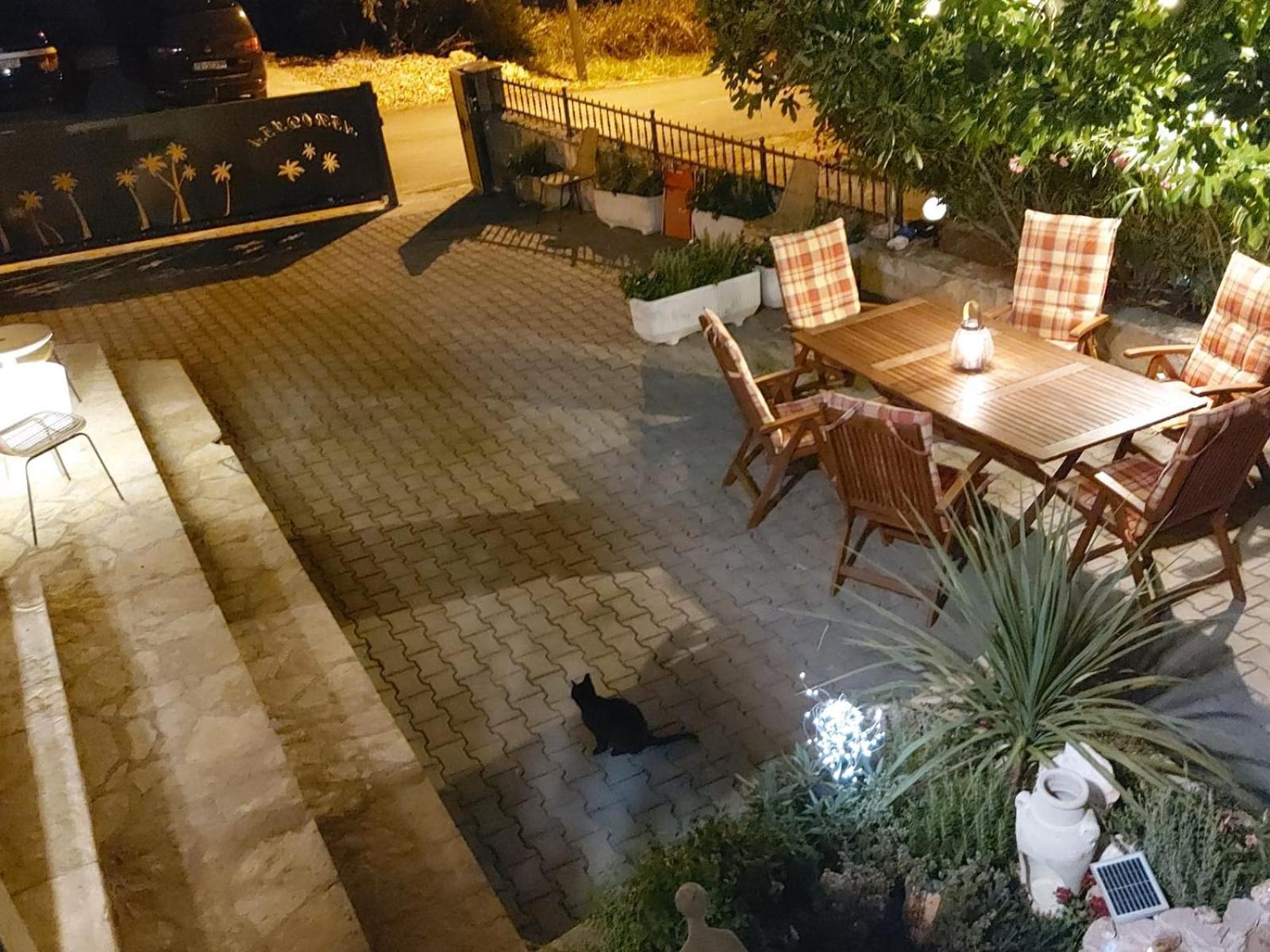 Apartmani Afrodita Sutivan Esterno foto